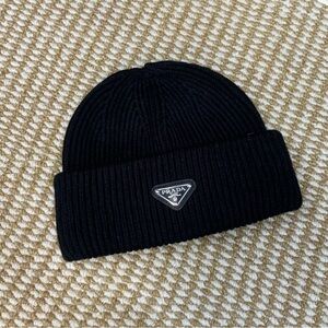 Prada Black Ribbed Knit Hat